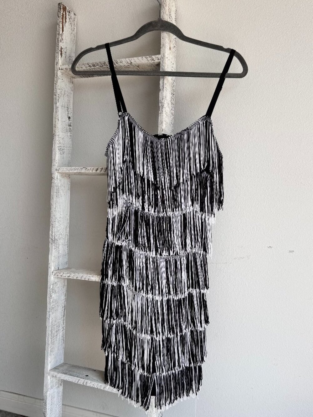 Cheryl Short All-Over Fringe Flapper Sleeveless Comfortable Mini Dress